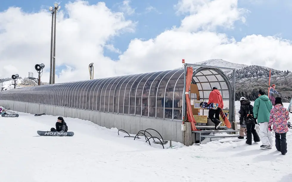 スノーエスカレーター