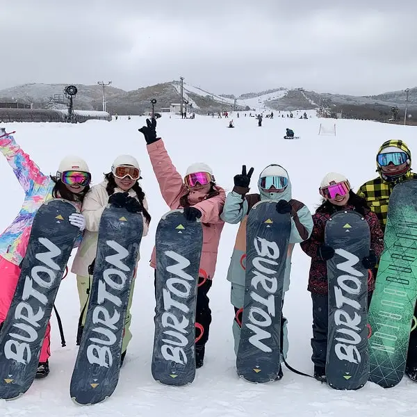 スノーボードスクール