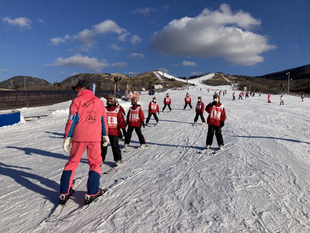 スクールのご案内 – 九重森林公園スキー場公式HP